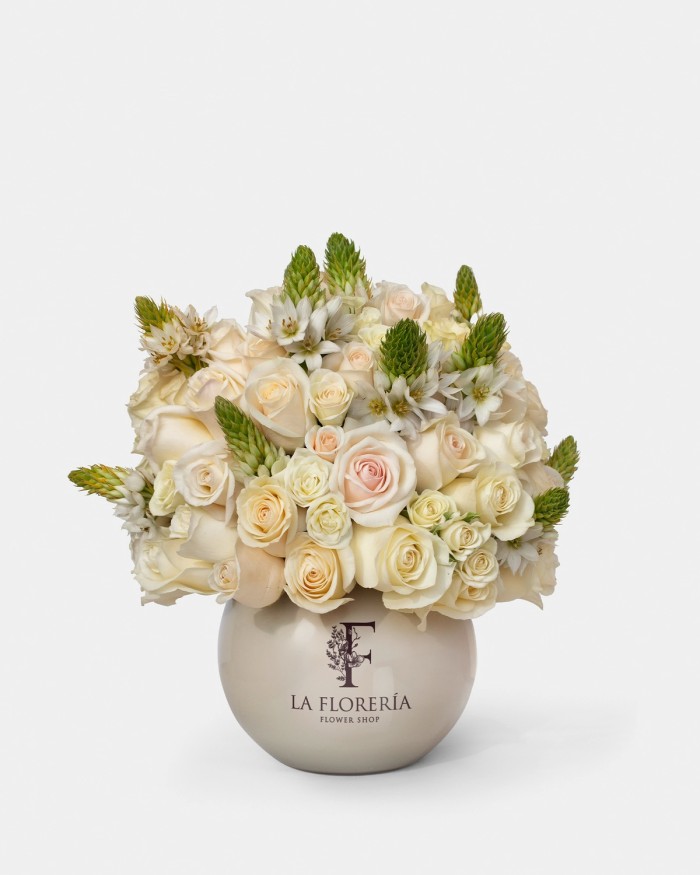 Arreglo de Condolencias White Roses